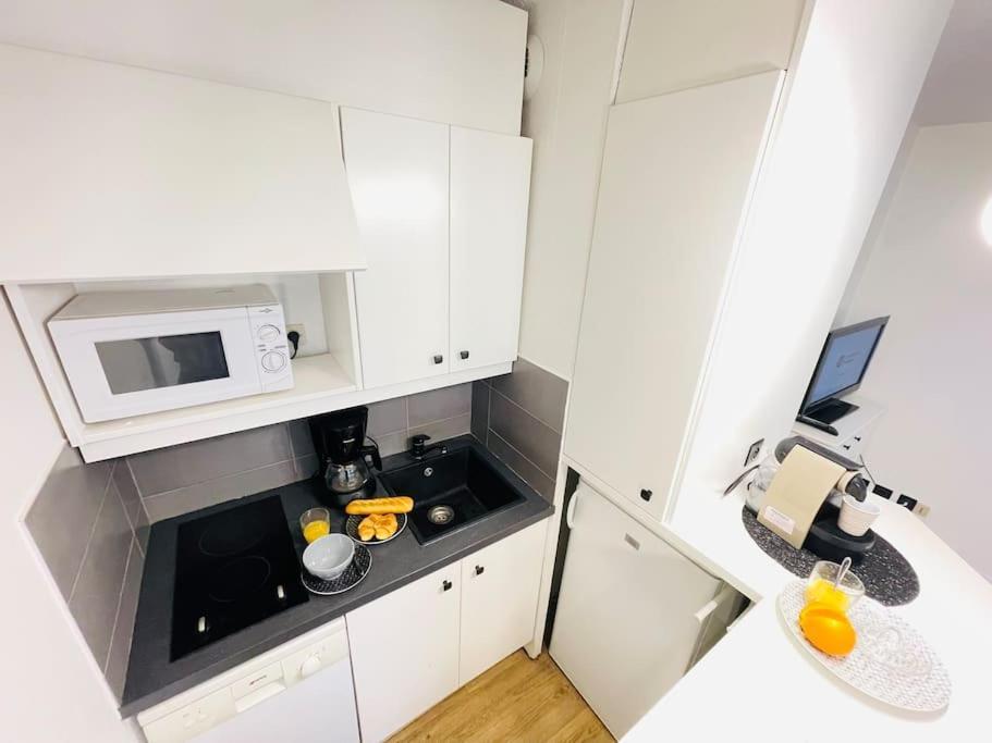 Le Chevrefeuille - Easystay83 Saint-Raphaël Buitenkant foto